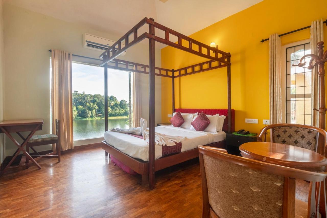 Karapuzha Village Resort Vajanad Kültér fotó